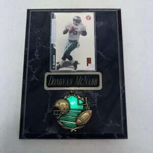 Philadelphia Eagles Donovan McNabb Plaque with TOPPS Common Base Card